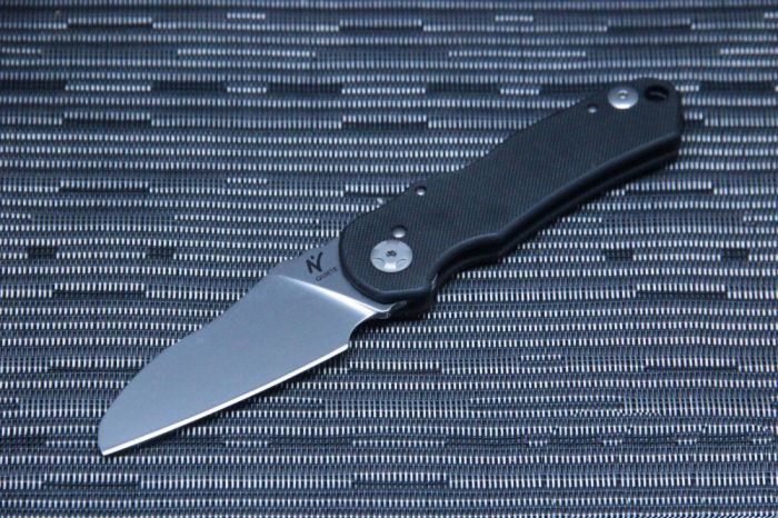 Складной нож Mcusta Shinra Emotion Take MC-0075D, сталь VG-10, рукоять стабилизированная древесина