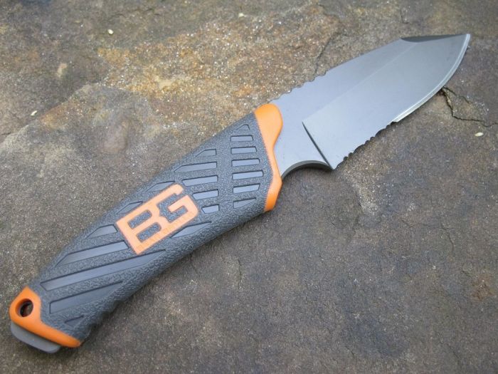 Нож Gerber Bear Grylls Compact Fixed Blade, сталь 7Cr17MoV, рукоять термопластик GRN
